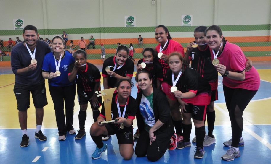 FUTSAL FEMININO ACD – CAMPEÃ DOS JOGOS ESCOLARES DO PARANÁ 2019