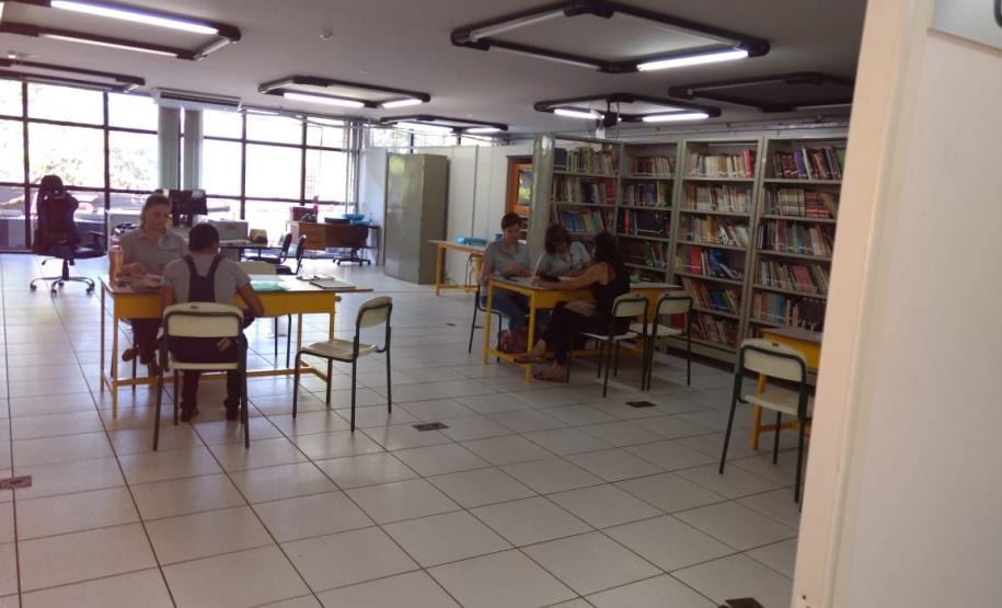 Entrega de calendários escolares 2020.